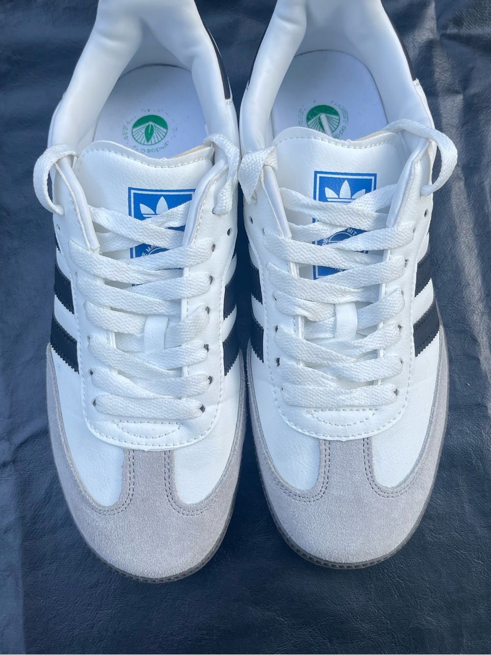 Adidas Samba Men’s White & Black Classic Sneakers 7 - Picture 4 of 8